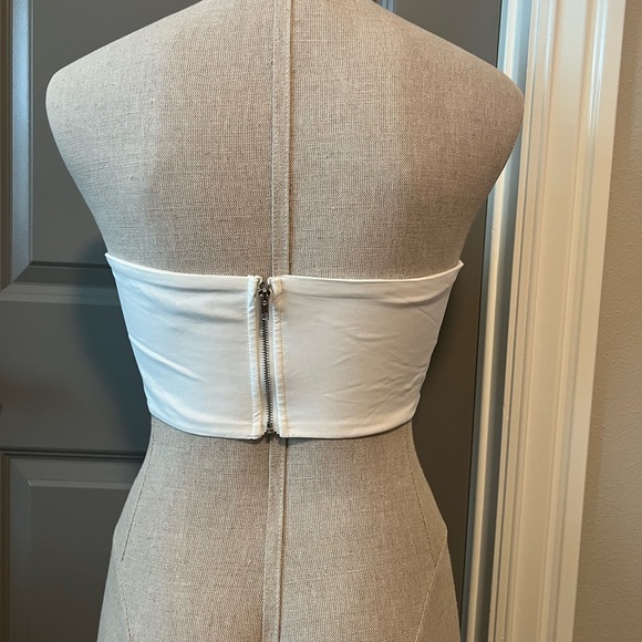 Corset - Picture 3 of 3